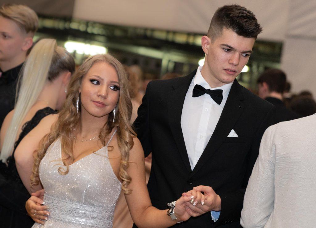 maturantski ples celje 2019, maturantski ples 2019 &scaron;c celje, gimnazija lava maturantski ples srednja &scaron;ola za storitvene dejavnosti in logistiko celje, srednje &scaron;ole celje, avtokaroserist celje, frizerska &scaron;ola celje, gimnazija lava urnik,roman bor,foto izziv,velenje,